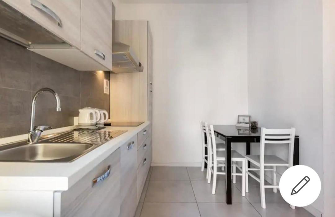 Es - Essential Solution & Emotion Stories Bed & Breakfast Verona Luaran gambar